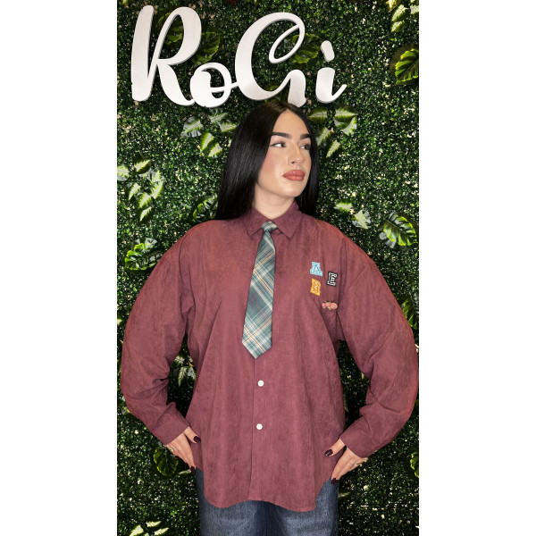 Camicia Donna Effetto Seta Lavata Bordeaux con Cravatta Tartan e Applicazioni Patch - Camicia Over Chic Taglia Unica