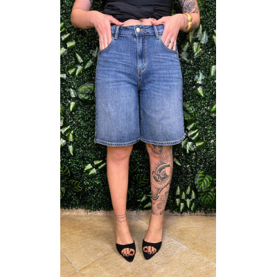 Bermuda Denim Medium Wash:...