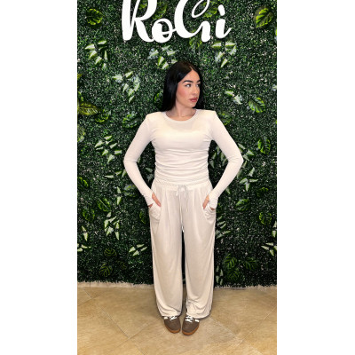 Coordinato "Soft Glam" con...
