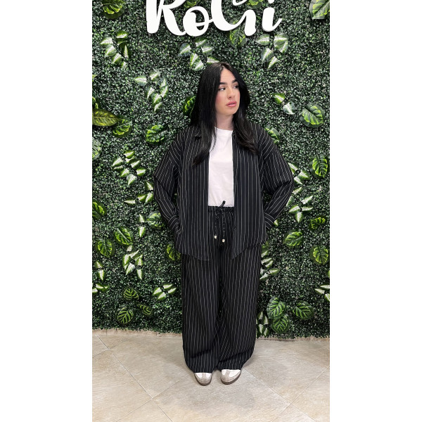 Coordinato Gessato Camicia & Pantalone – Set Oversize Nero (Taglia Unica)